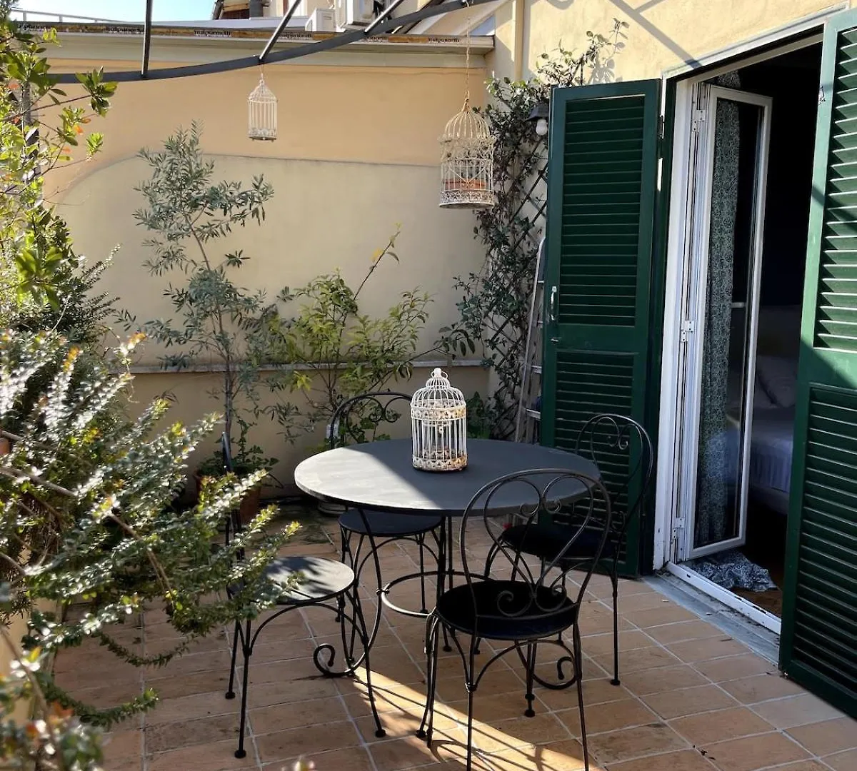 Fifi'S Stylish Attic With Terrace Apartment Rome