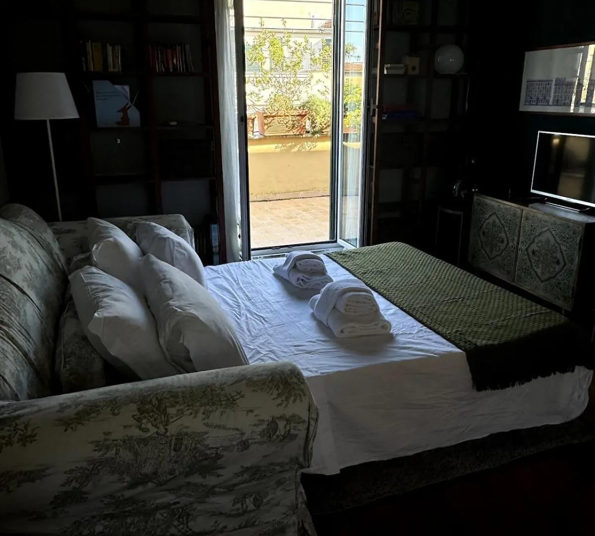 Fifi'S Stylish Attic With Terrace Διαμέρισμα Ρώμη